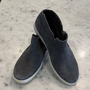 Ecco Casual Side Zip low booties  - Gray seude